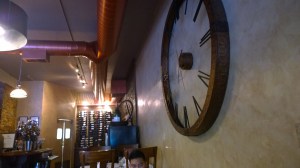Mankas-Steakhouse-Clock-John-Gamboa