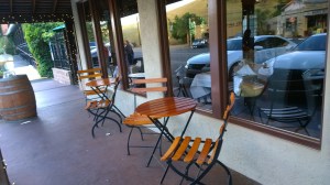 Mankas-Steakhouse-porch-John-Gamboa